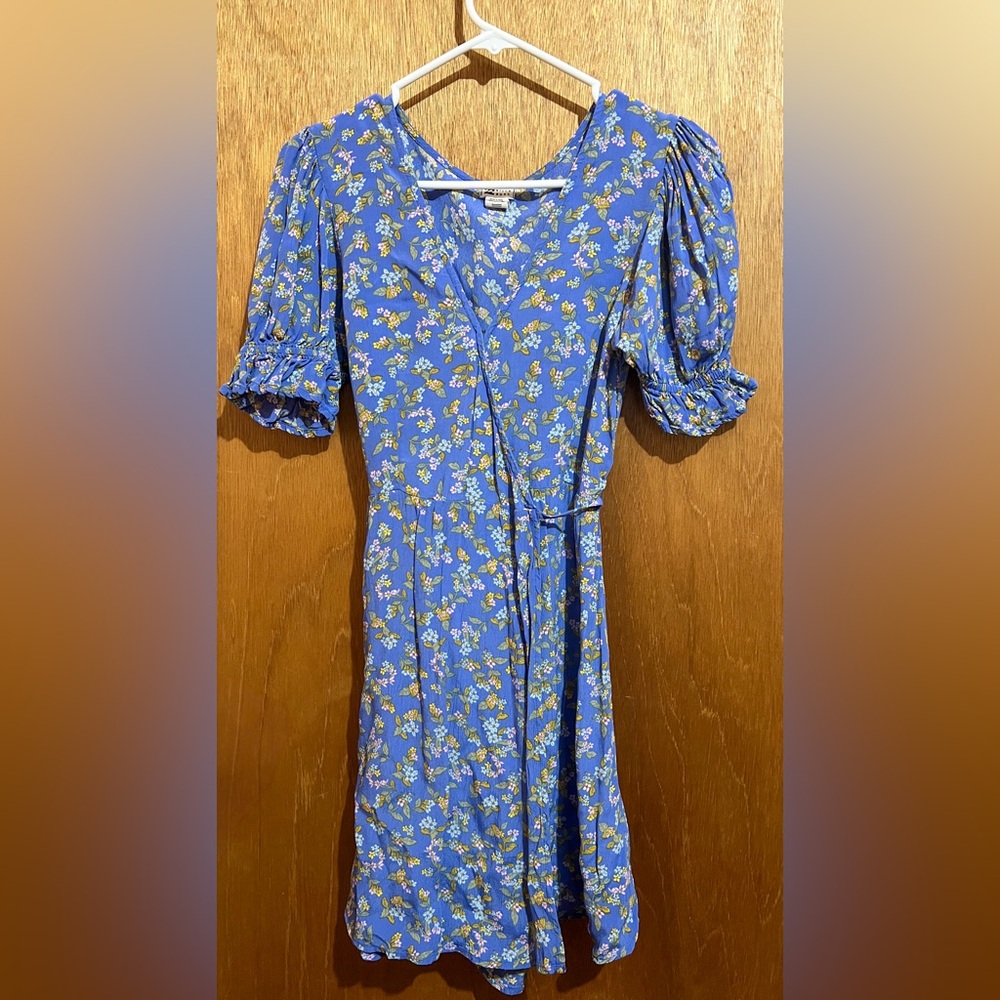 This dress is thinking Spring!